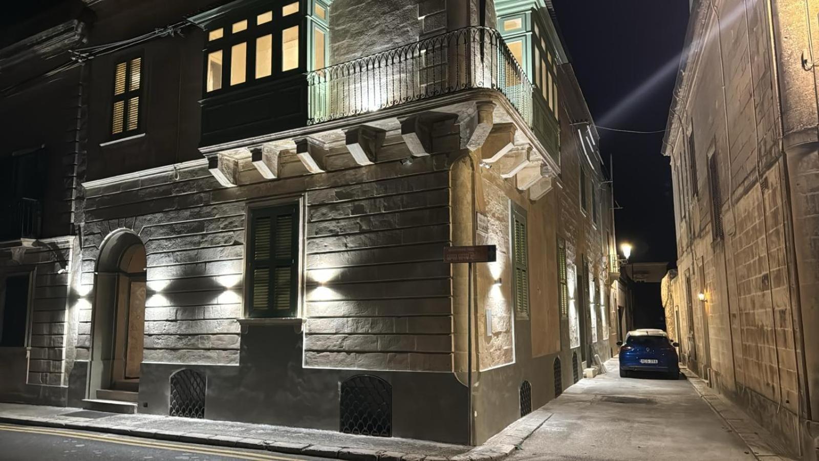 Howard House Hotel Mdina Bagian luar foto