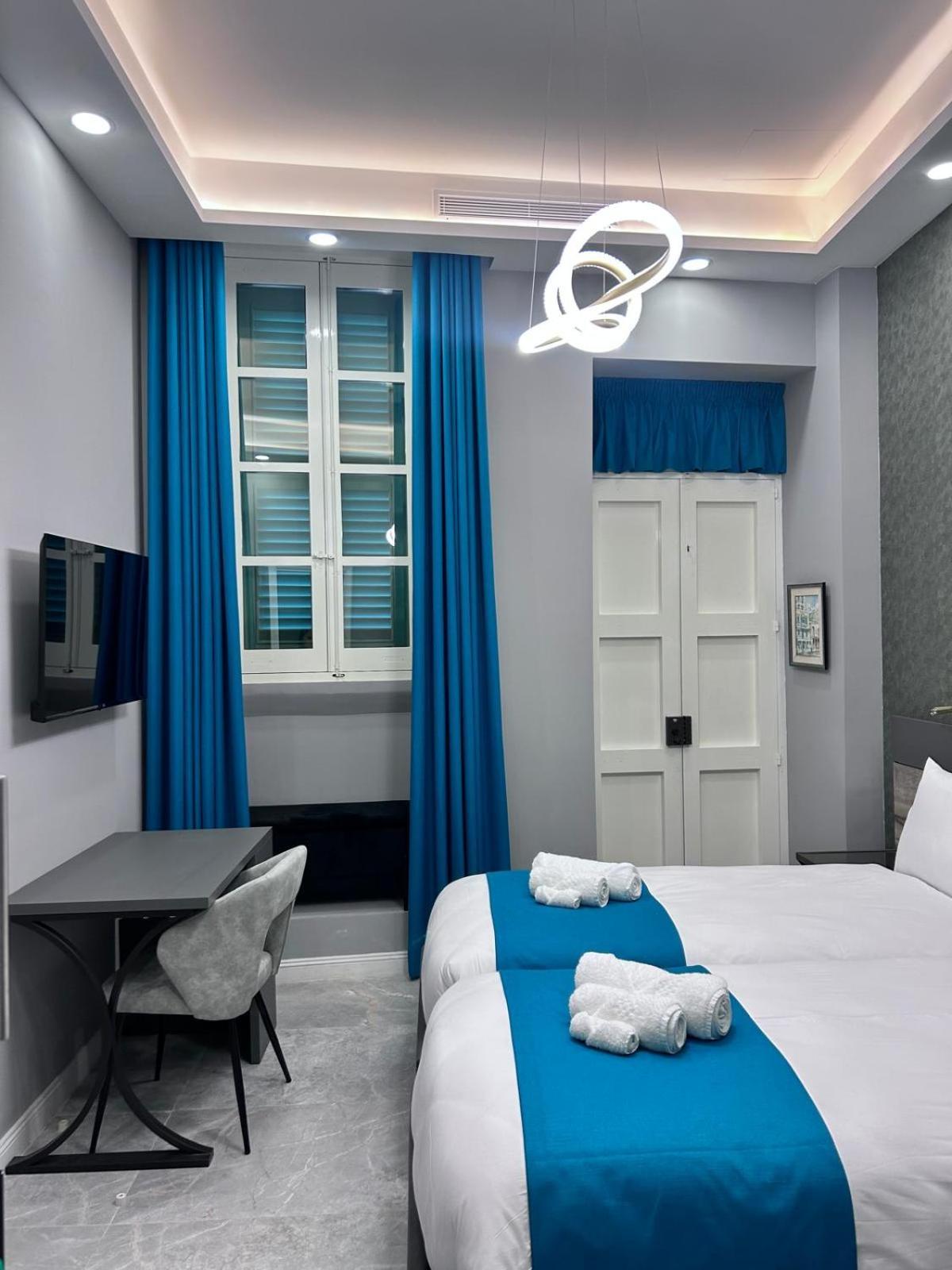 Howard House Hotel Mdina Bagian luar foto