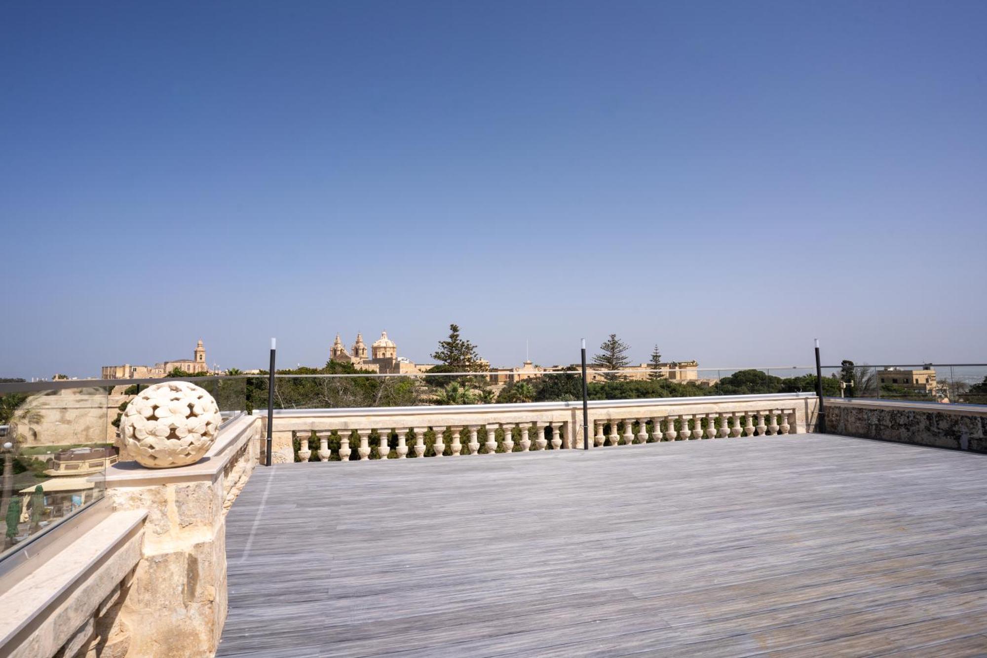 Howard House Hotel Mdina Bagian luar foto